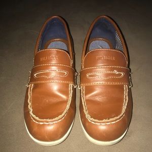 Boys shoes